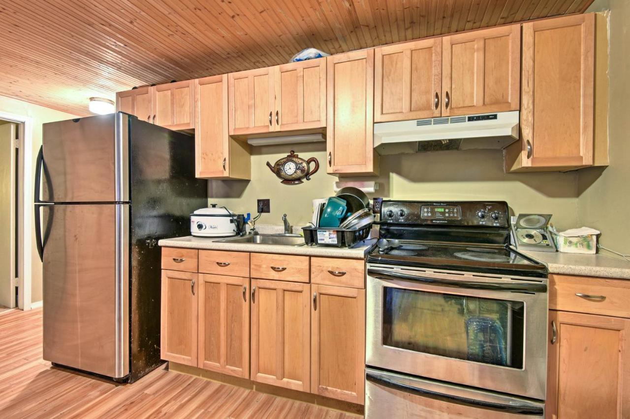 Cozy Arrowhead Lake Home With Sunroom And Pool Access! Pocono Lake エクステリア 写真