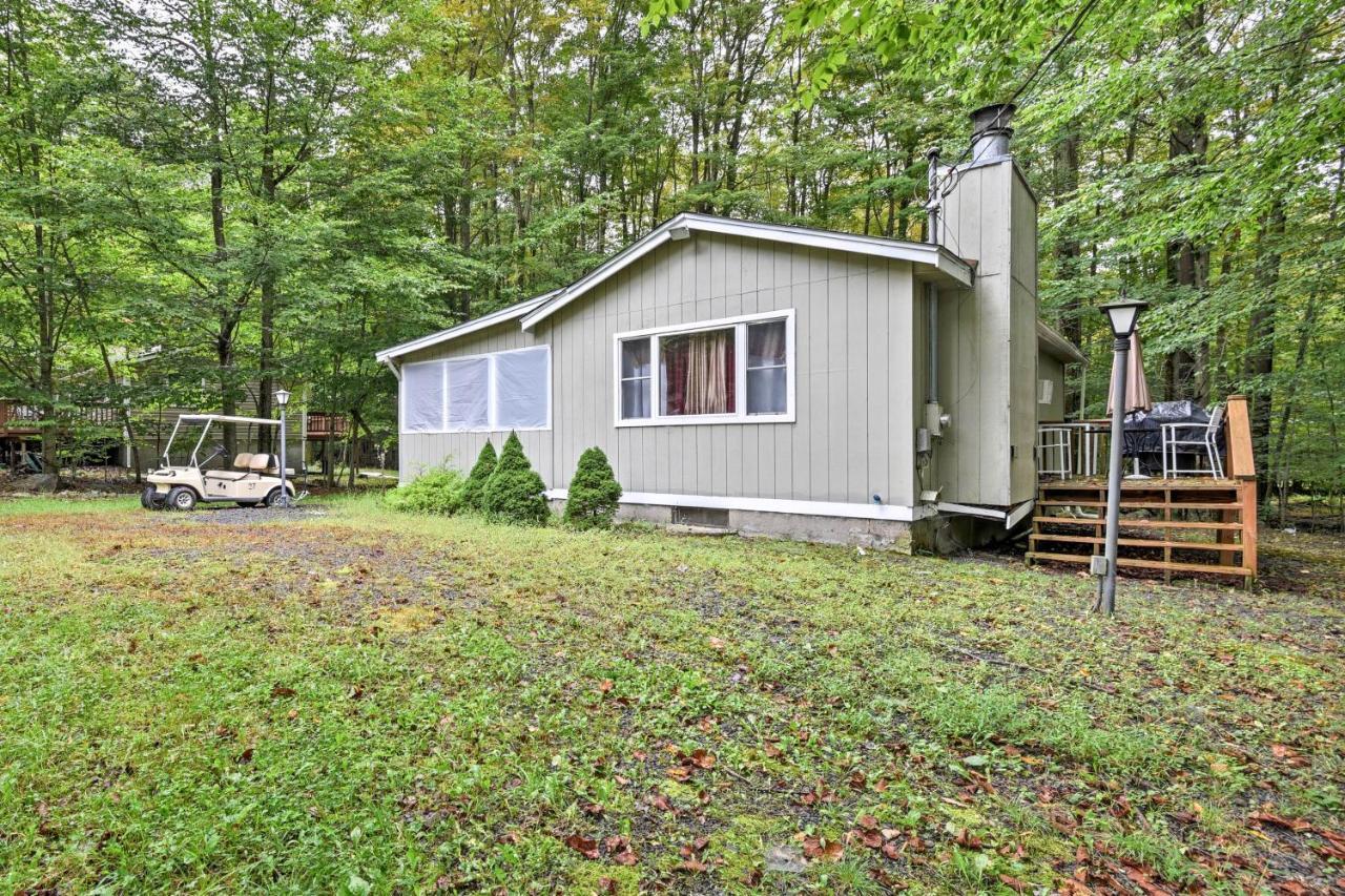 Cozy Arrowhead Lake Home With Sunroom And Pool Access! Pocono Lake エクステリア 写真