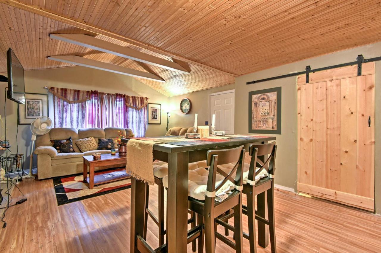 Cozy Arrowhead Lake Home With Sunroom And Pool Access! Pocono Lake エクステリア 写真