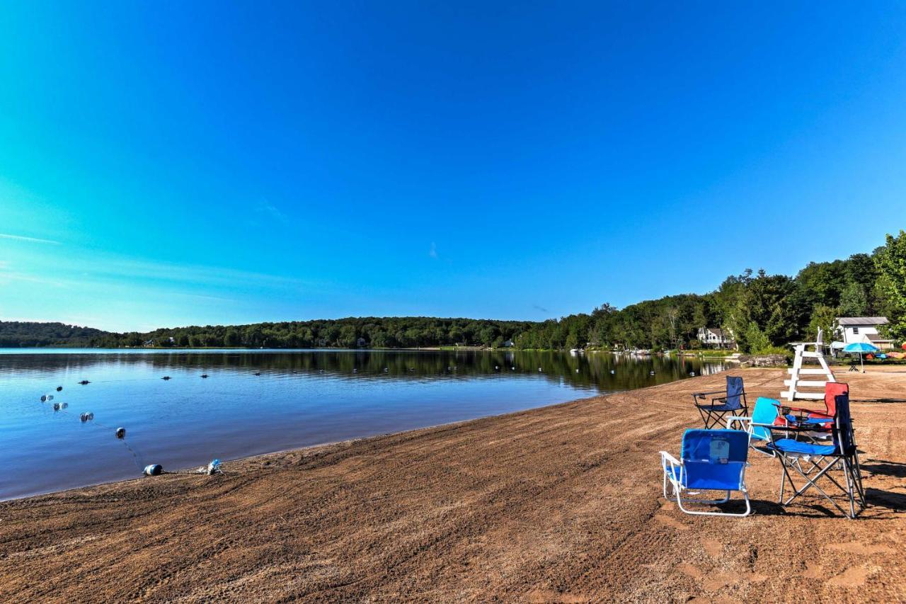 Cozy Arrowhead Lake Home With Sunroom And Pool Access! Pocono Lake エクステリア 写真
