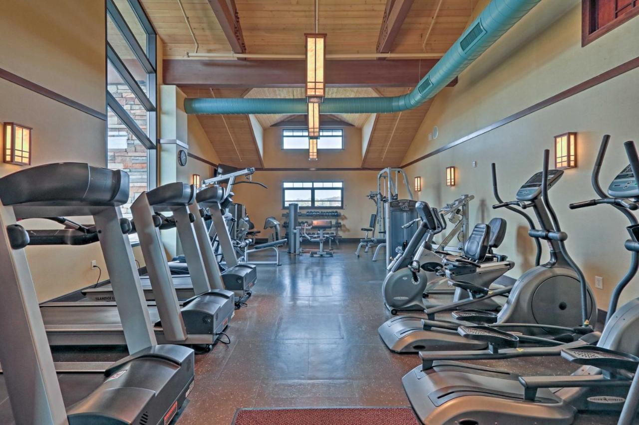 Cozy Arrowhead Lake Home With Sunroom And Pool Access! Pocono Lake エクステリア 写真